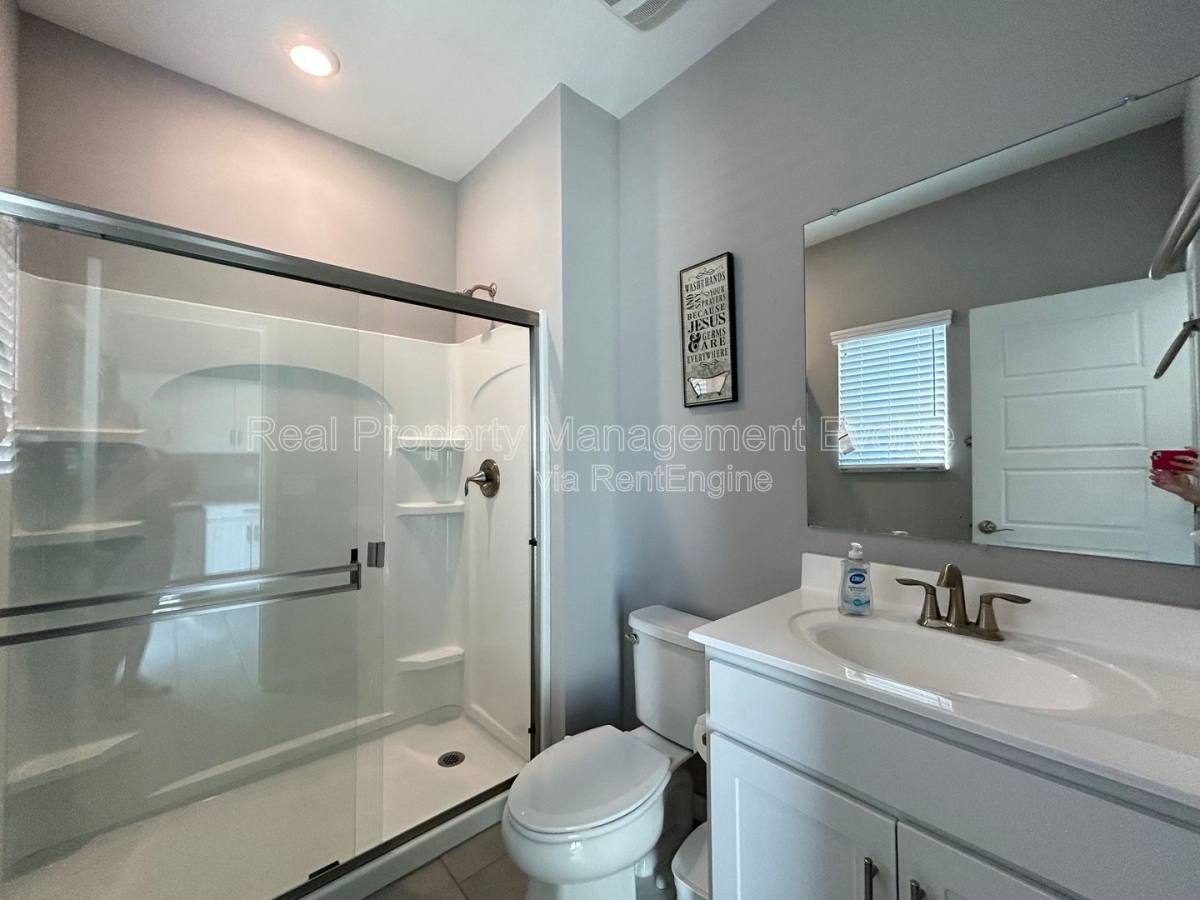 Townhouse for rent at 2244 W Laurie Lane, Phoenix, AZ 85021