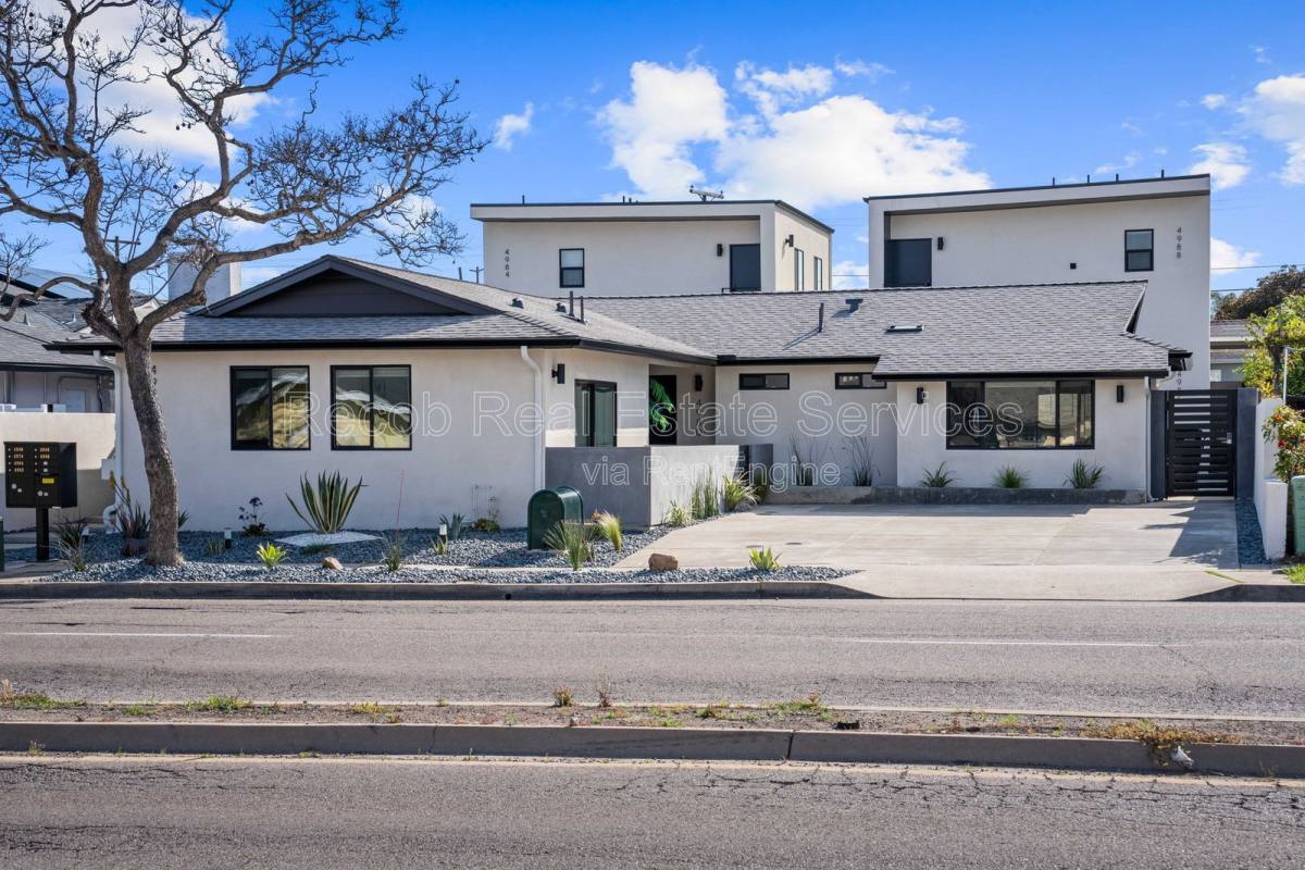 Apartment for rent at 4988 Genesee Ave #4984, San Diego, CA 92117
