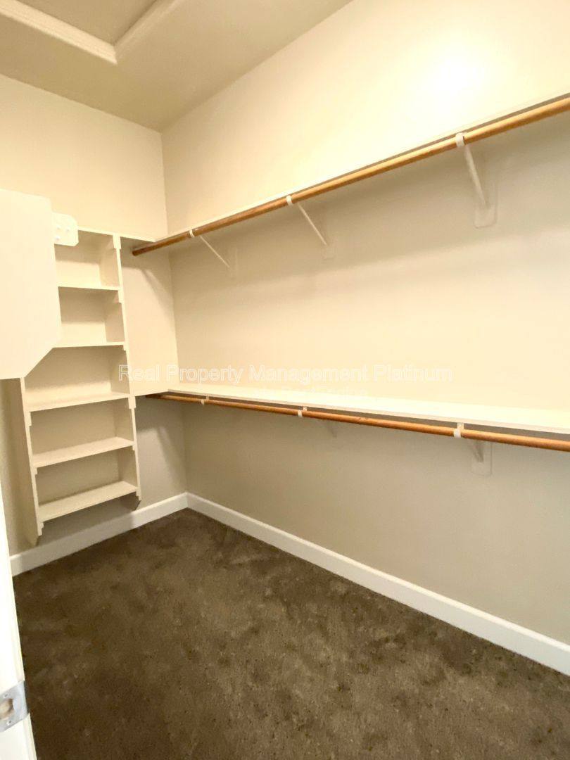House for rent at 5801 W Chennault Ave, Fresno, CA 93722