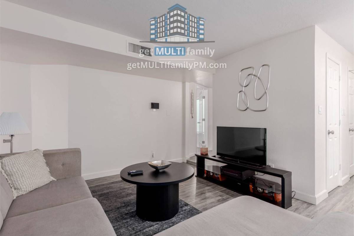 Apartment for rent at 515 W Pebble Beach Dr #513, Tempe, AZ 85282