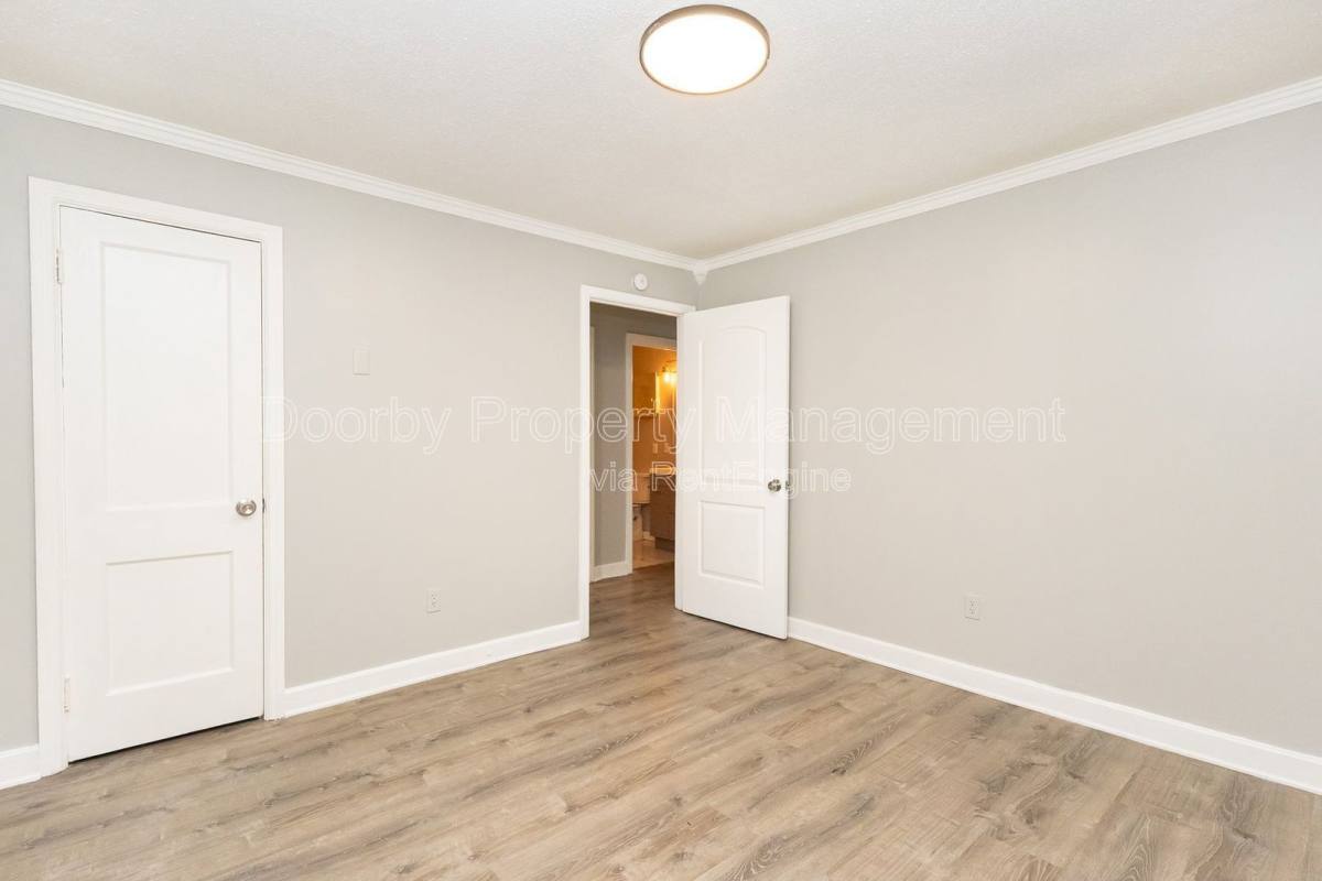 House for rent at 1635 Dogwood Dr, Chattanooga, TN 37406