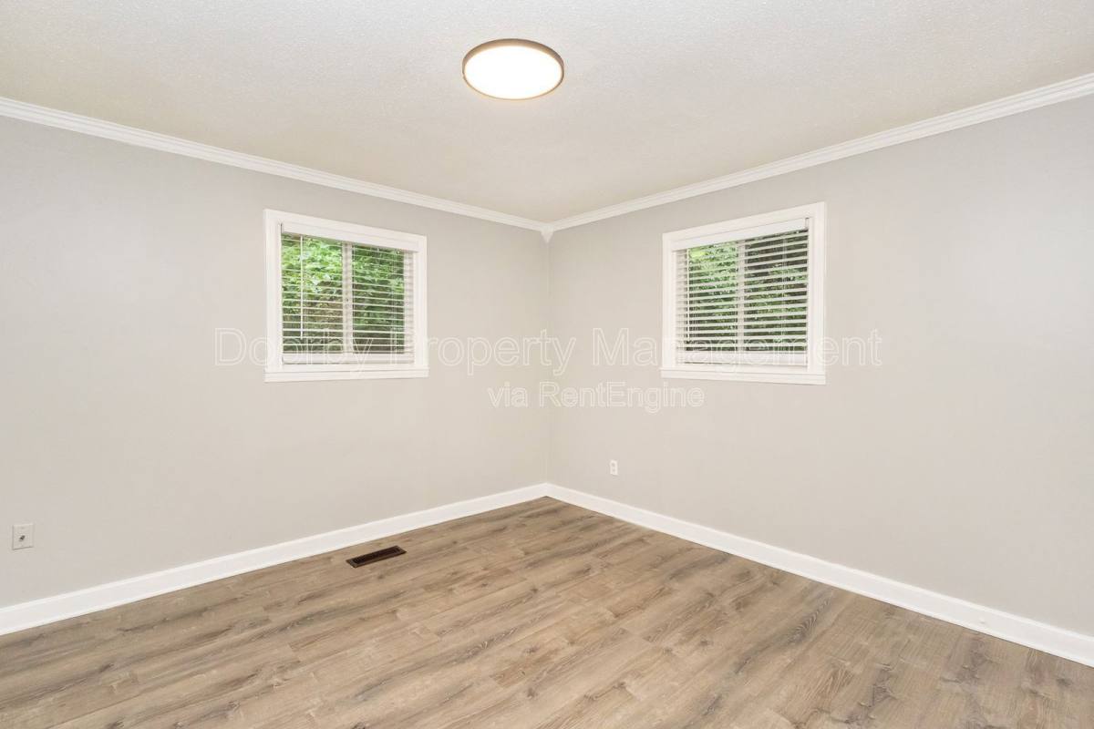 House for rent at 1635 Dogwood Dr, Chattanooga, TN 37406