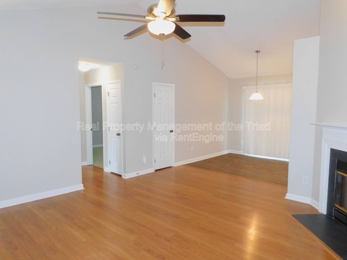 House for rent at 2988 Butterwood Dr, Jamestown, NC 27282