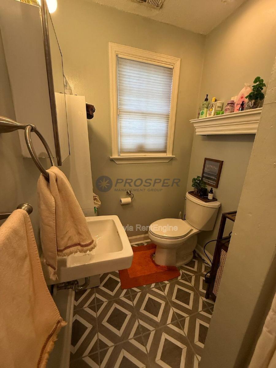 Apartment for rent at 221 Congress St #5, Charleston, SC 29403