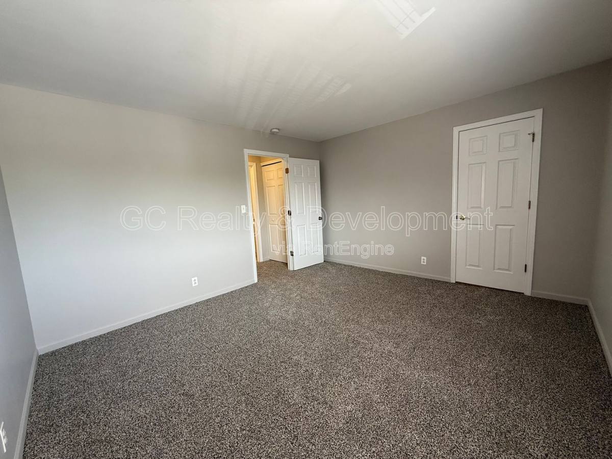 Condo for rent at 1875 Tall Oaks Dr #3404, Aurora, IL 60505