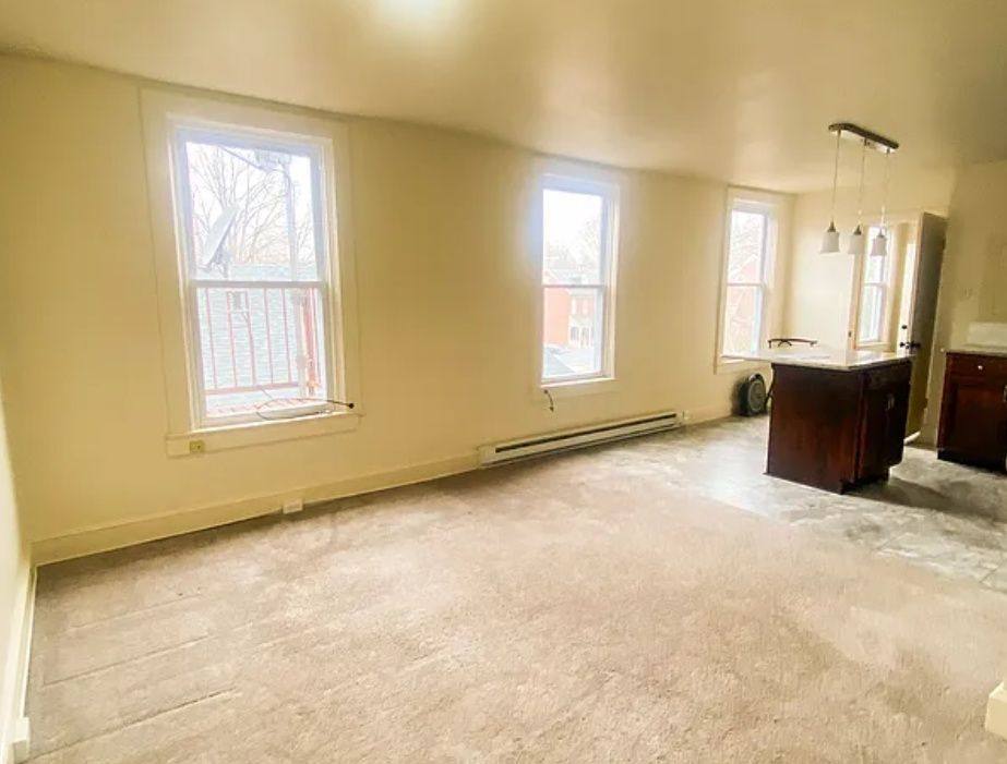 Apartment for rent at 443 W Chestnut St #6, Lancaster, PA 17603