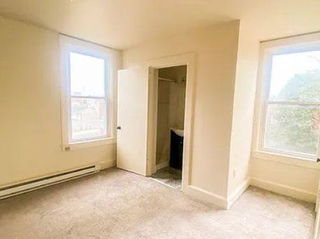 Apartment for rent at 443 W Chestnut St #6, Lancaster, PA 17603