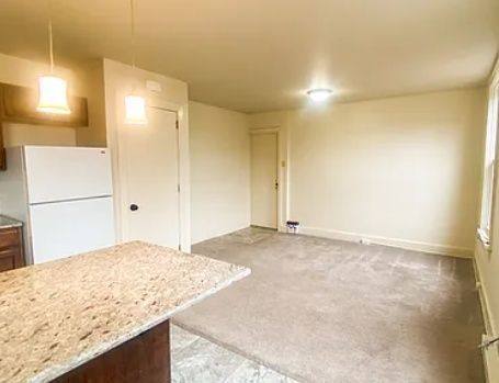Apartment for rent at 443 W Chestnut St #6, Lancaster, PA 17603