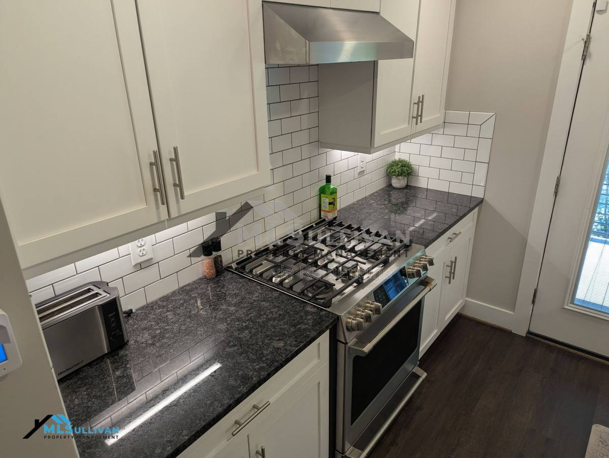 Apartment for rent at 144 E Tryon St #3, Hillsborough, NC 27278