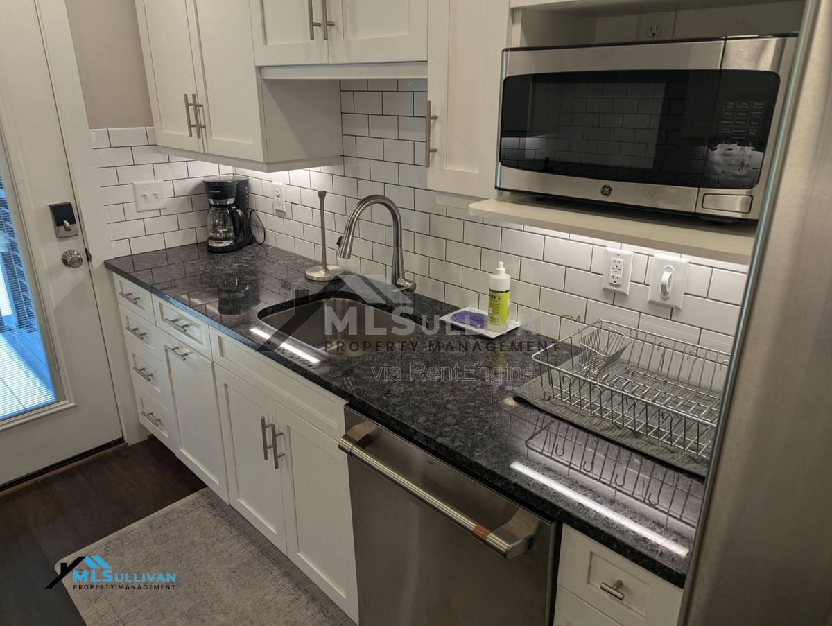 Apartment for rent at 144 E Tryon St #3, Hillsborough, NC 27278