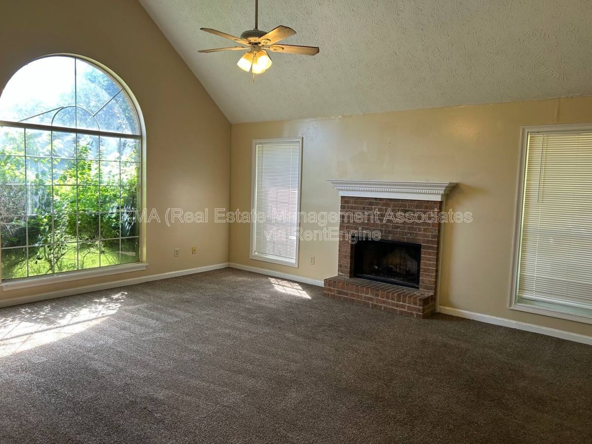 House for rent at 103 Waterford Way, Griffin, GA 30223