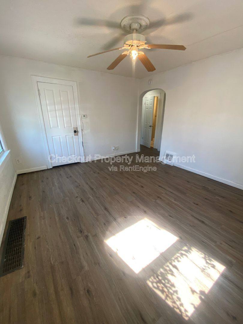 Apartment for rent at 1926 Chambers Rd, Saint Louis, MO 63136