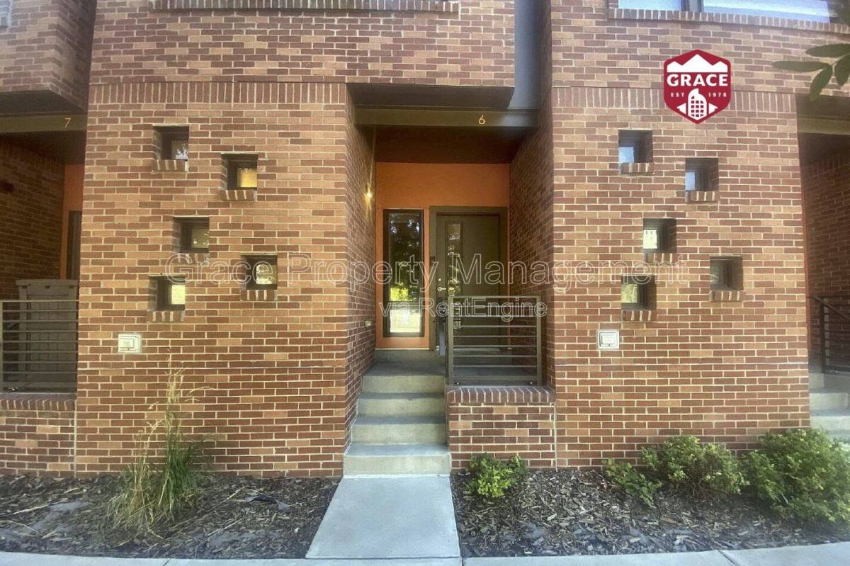 Apartment for rent at 2200 Tremont Place #6, Denver, CO 80205