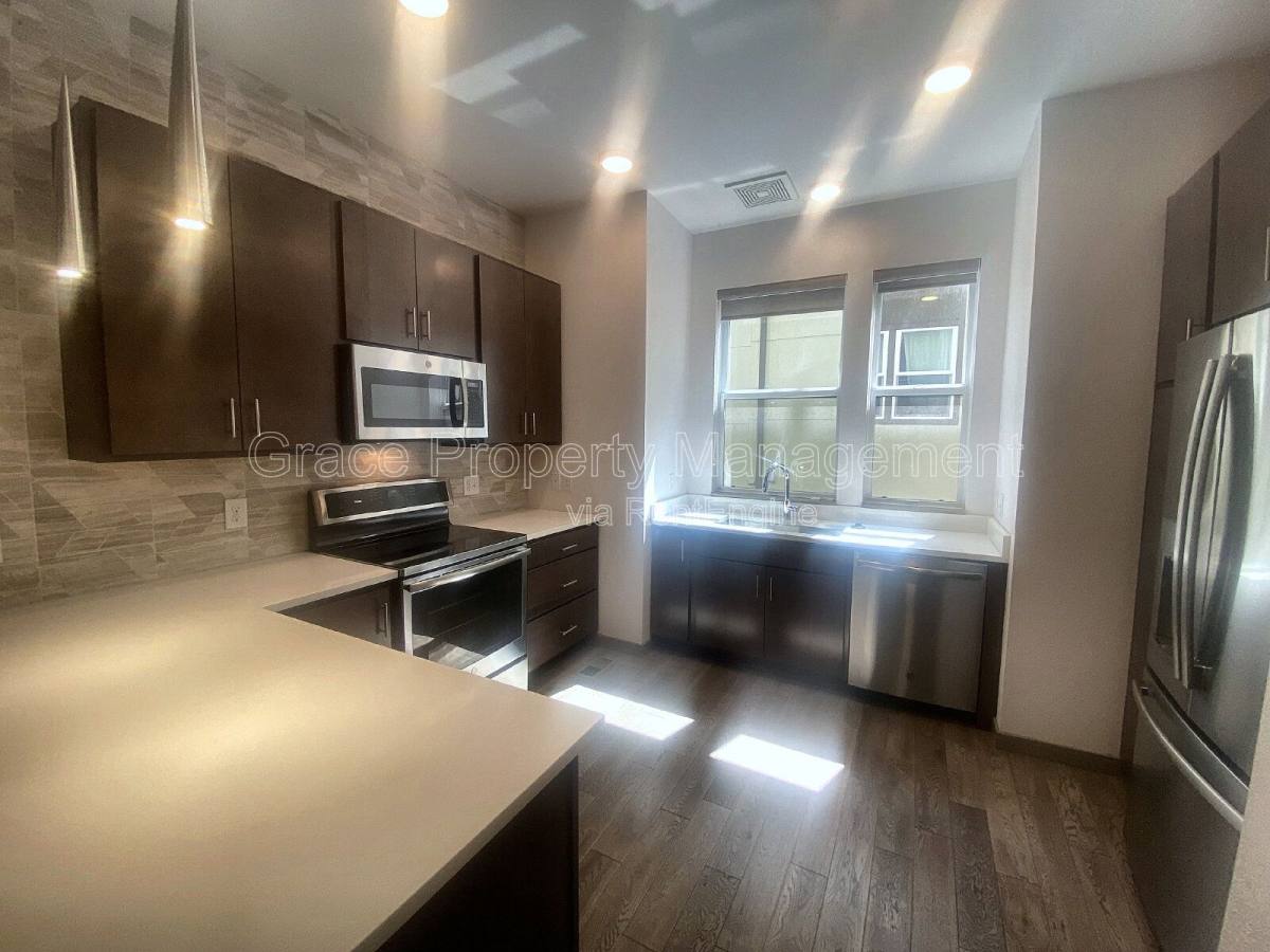 Apartment for rent at 2200 Tremont Place #6, Denver, CO 80205