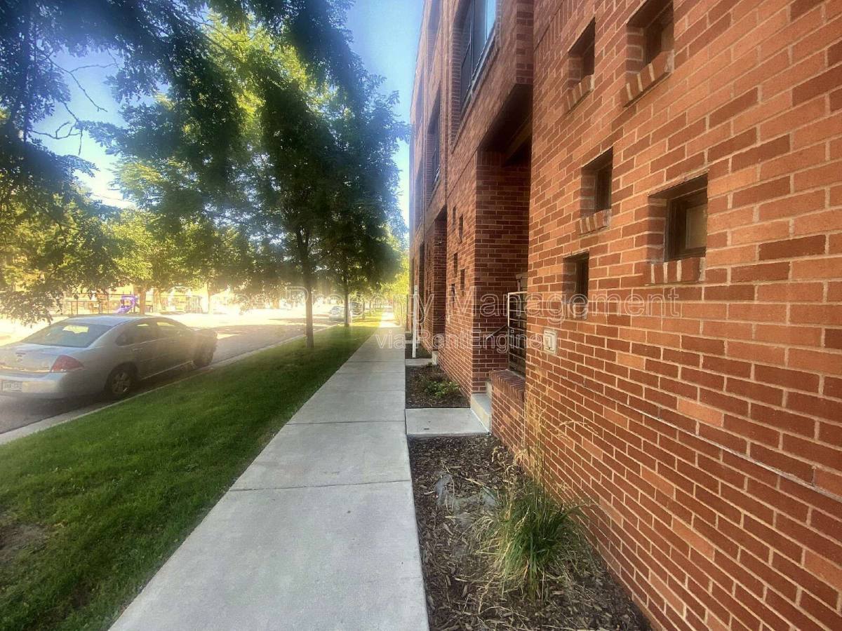 Apartment for rent at 2200 Tremont Place #6, Denver, CO 80205