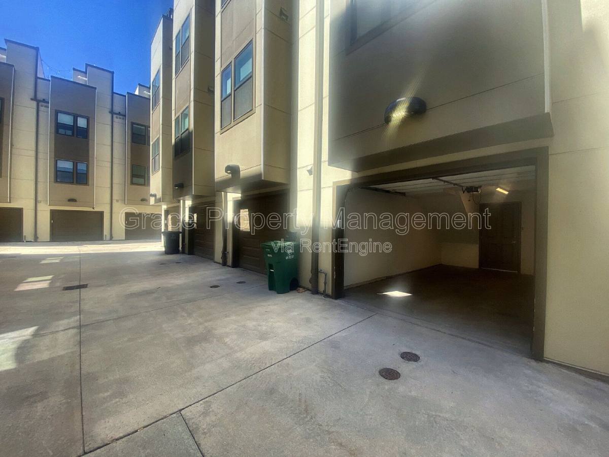 Apartment for rent at 2200 Tremont Place #6, Denver, CO 80205