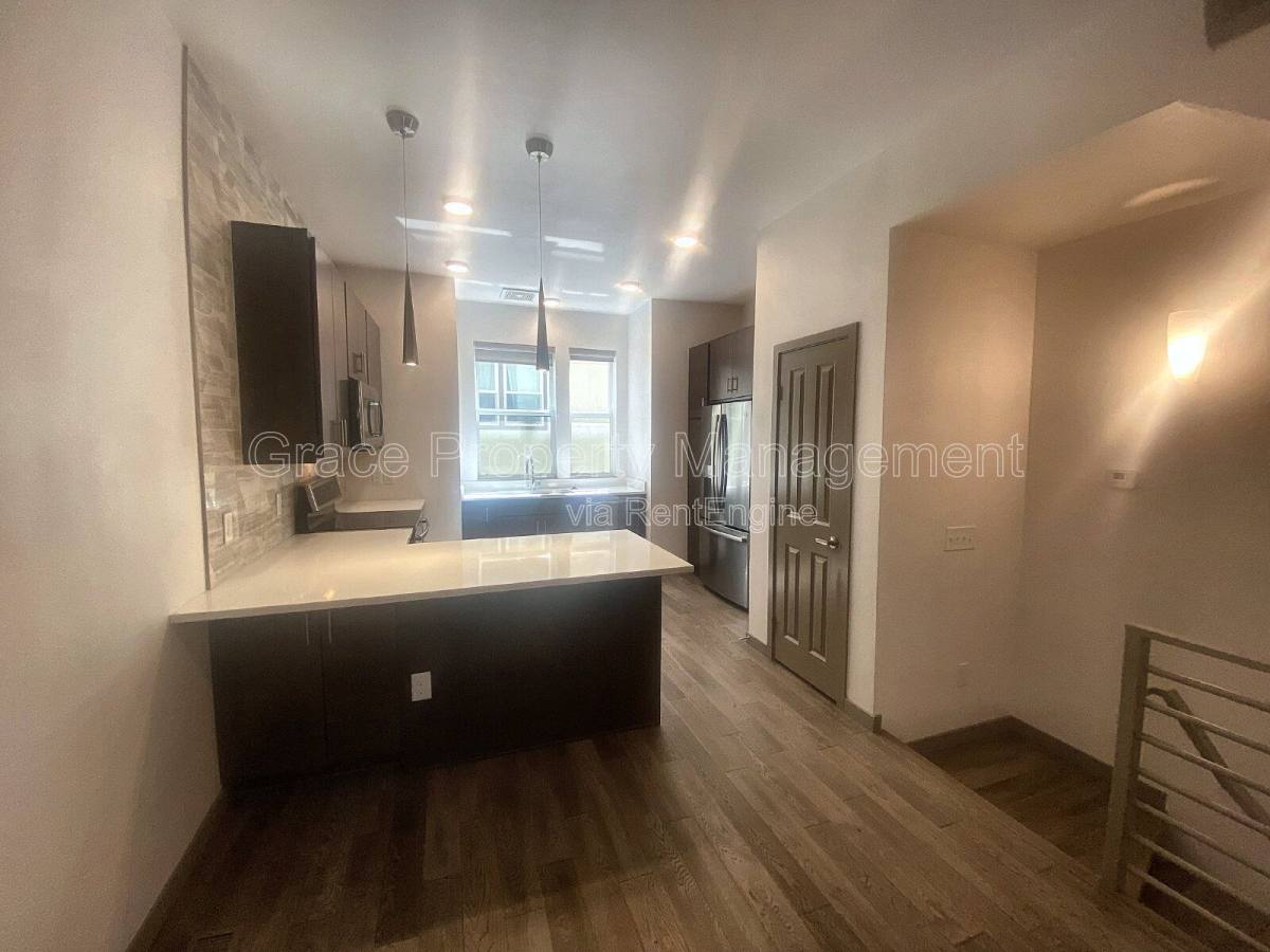 Apartment for rent at 2200 Tremont Place #6, Denver, CO 80205