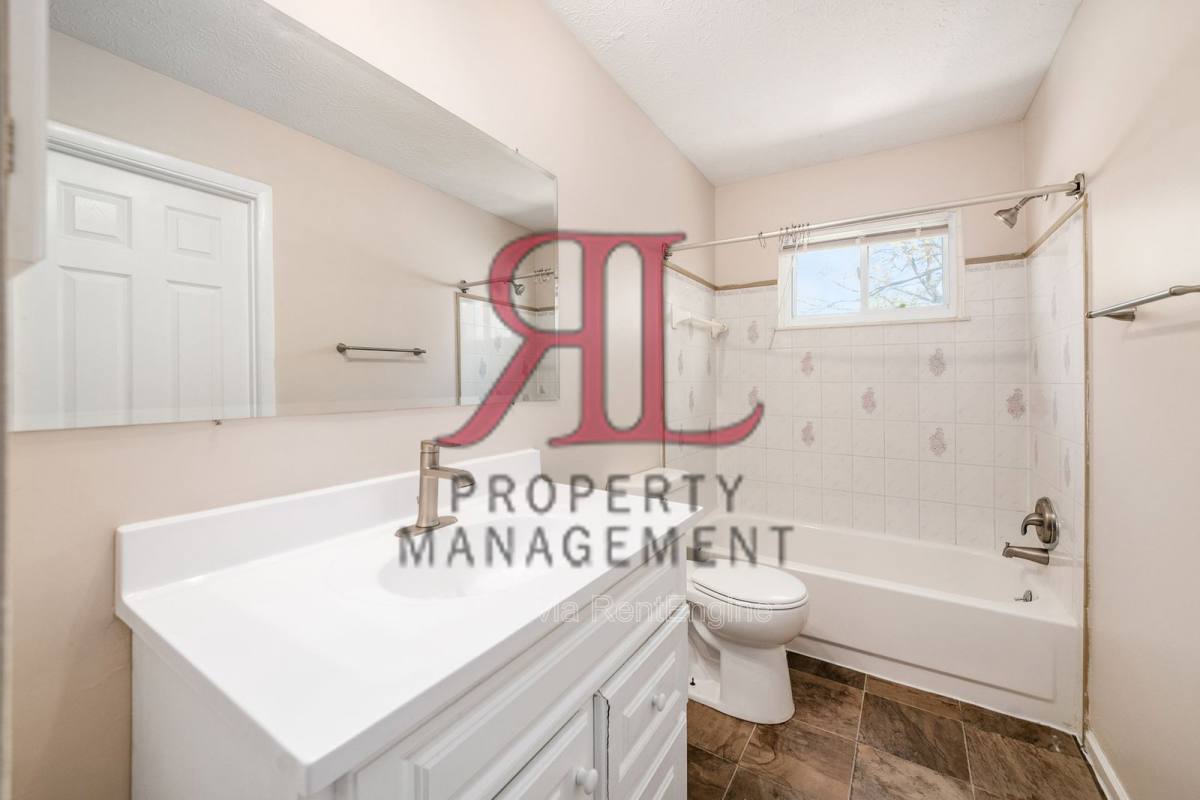 Apartment for rent at 4922 Dunlap Rd, Columbus, OH 43229