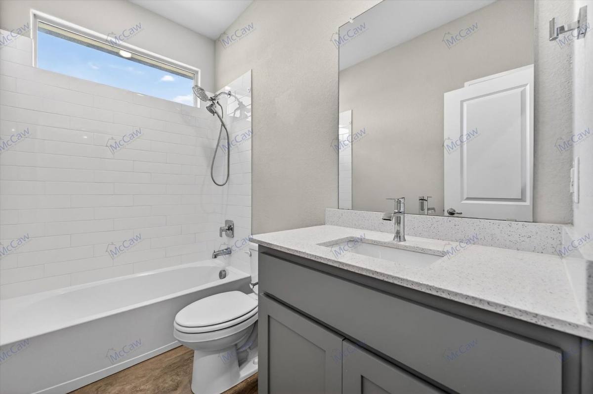 House for rent at 2521 Dunbarton Dr, Red Oak, TX 75154