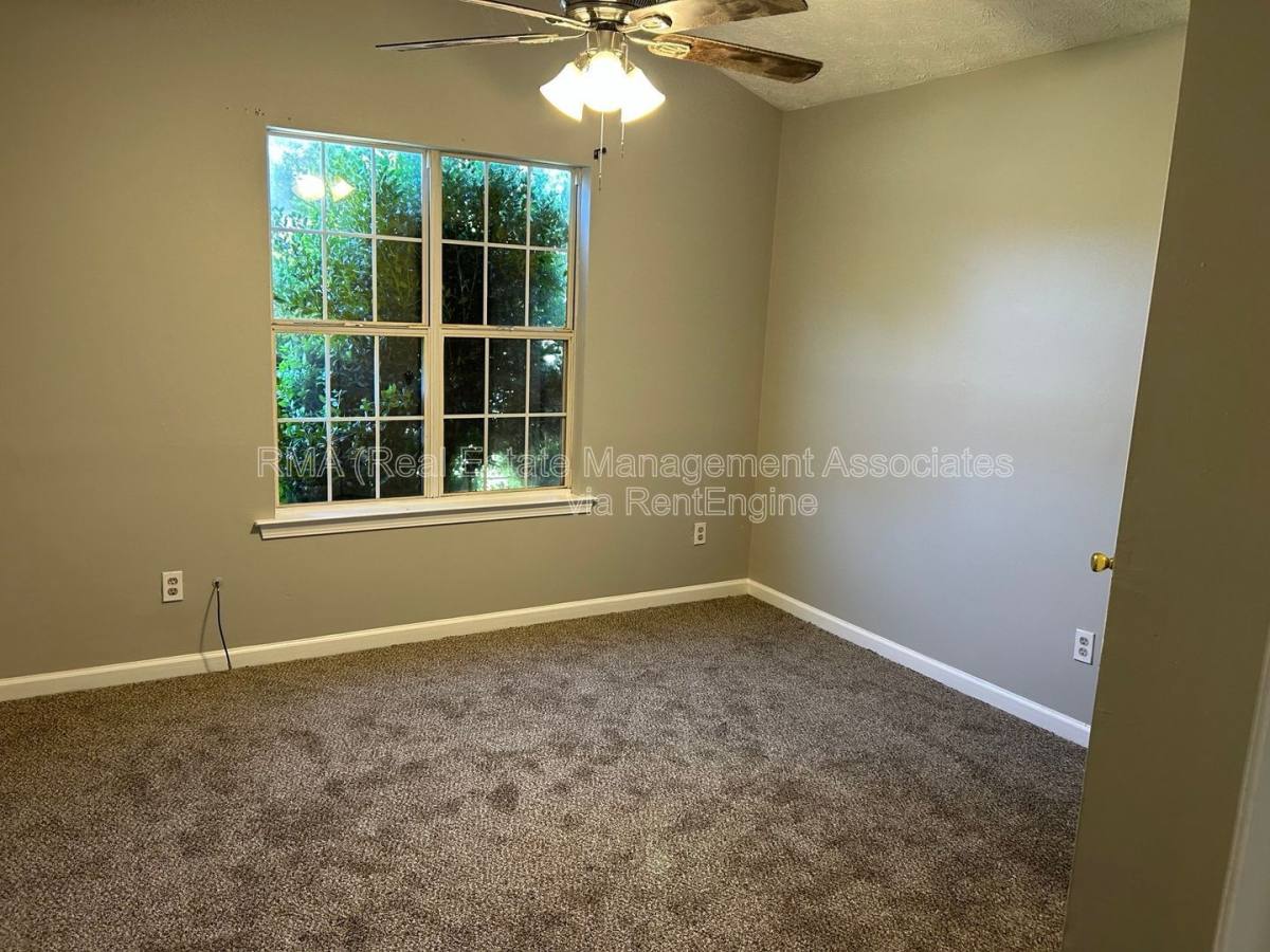 House for rent at 132 Tuscany Lane, Griffin, GA 30223