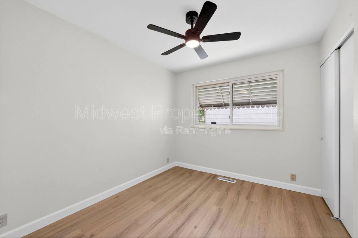 House for rent at 2765 Chelsea Dr, Florissant, MO 63033