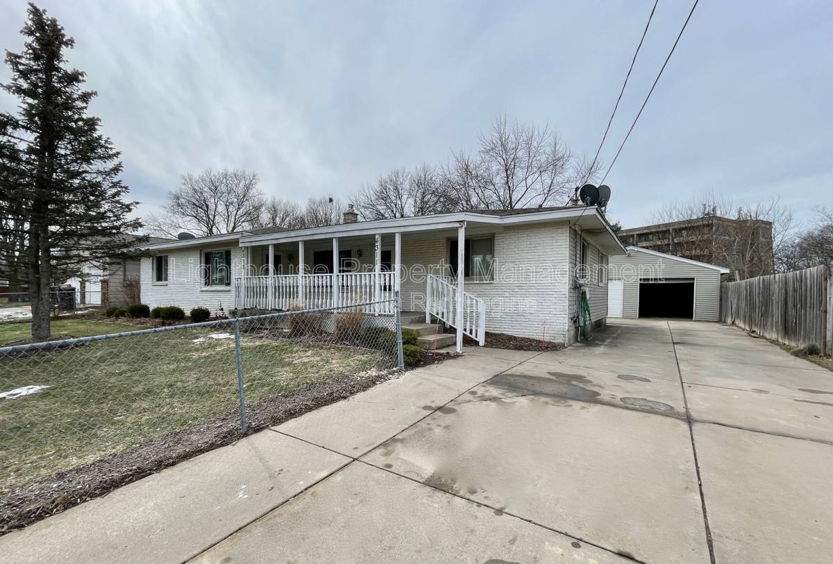 Apartment for rent at 4313 Dawes Court SE #4311, Grand Rapids, MI 49508