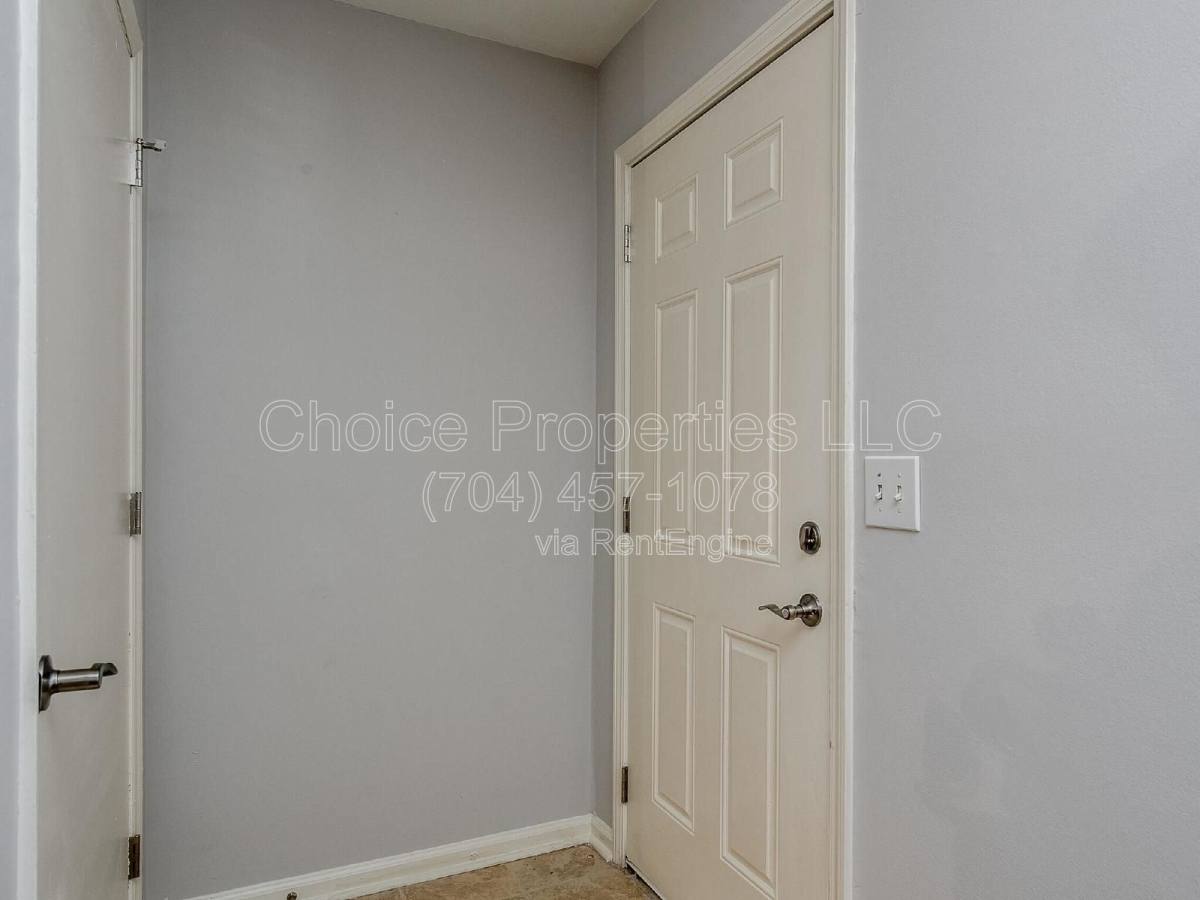 Apartment for rent at 2611 Holton Ave #2, Charlotte, NC 28208
