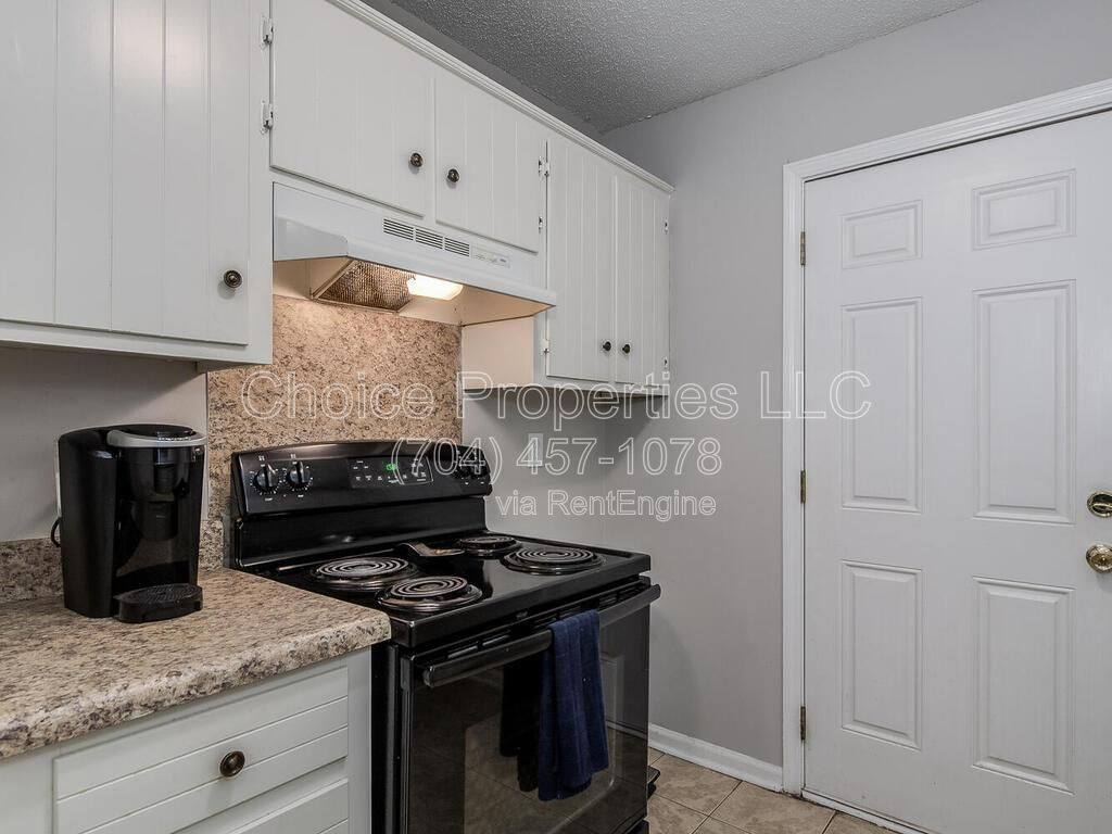 Apartment for rent at 2611 Holton Ave #2, Charlotte, NC 28208