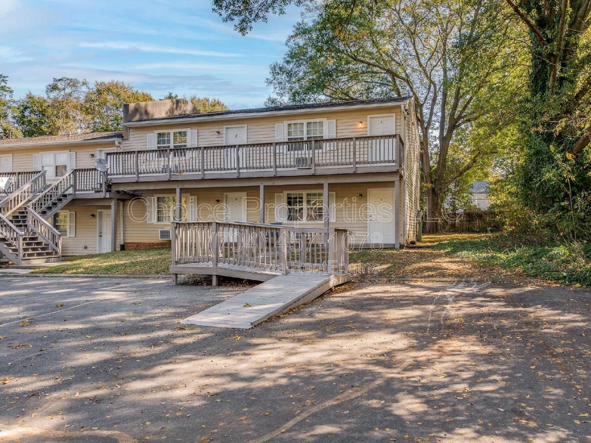 Apartment for rent at 2611 Holton Ave #2, Charlotte, NC 28208