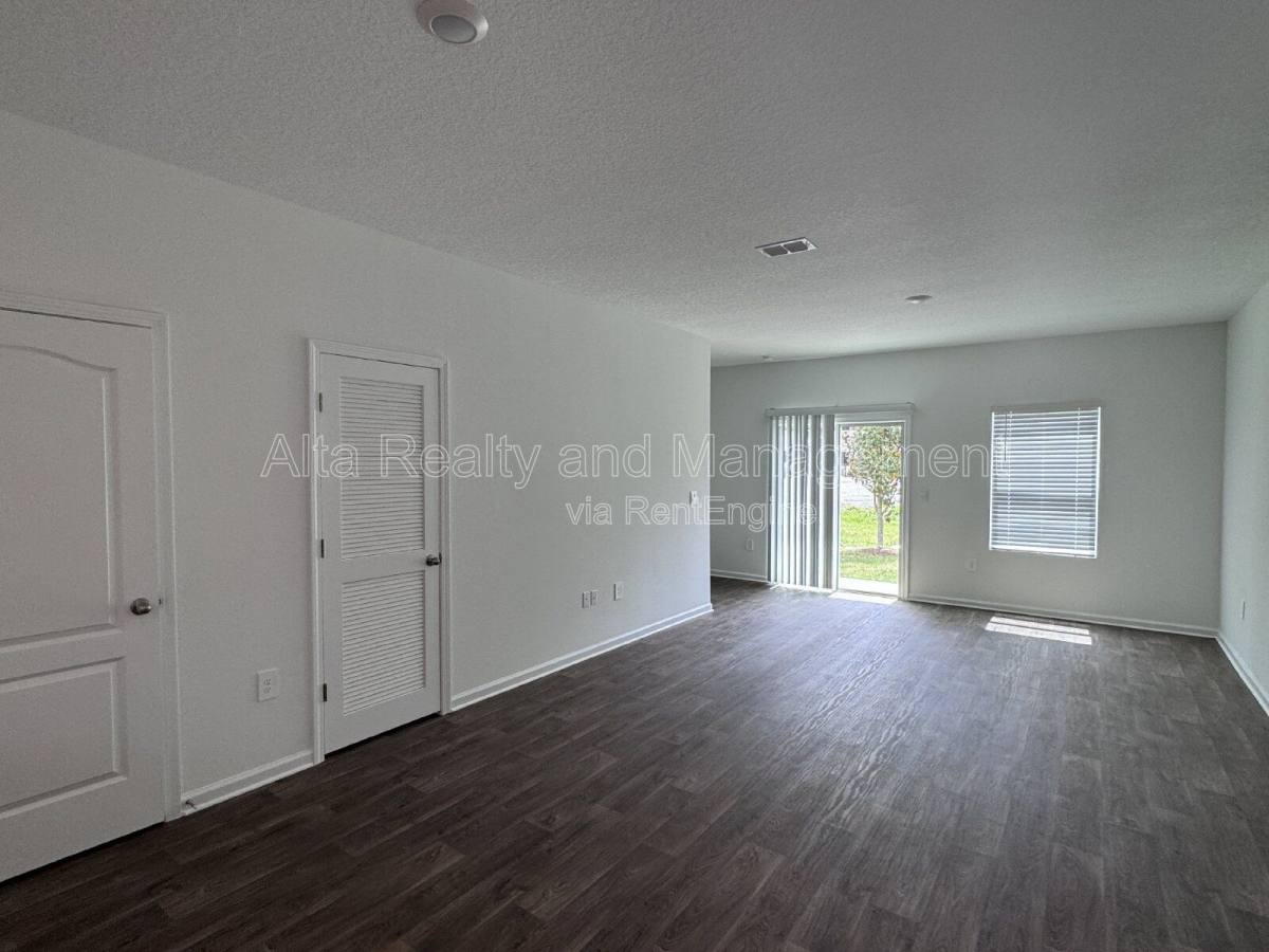 Townhouse for rent at 9048 Alpine Aster Rd, Jacksonville, FL 32256