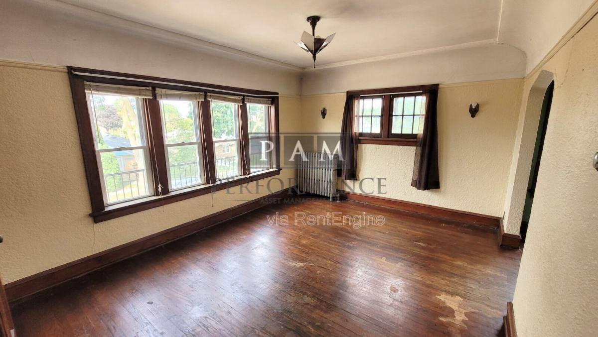 Apartment for rent at 3927 E Layton Ave #6, Cudahy, WI 53110