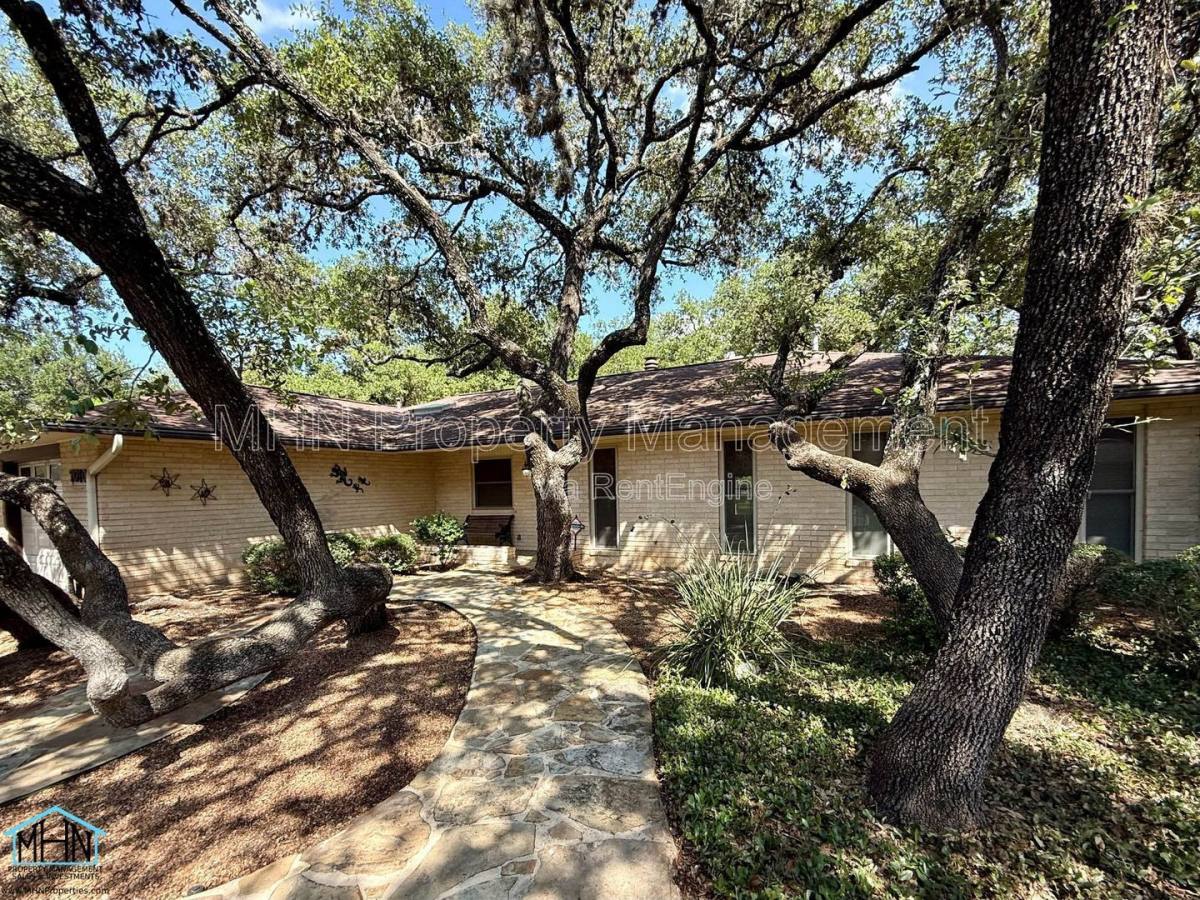 House for rent at 7010 Forest Way St, San Antonio, TX 78240