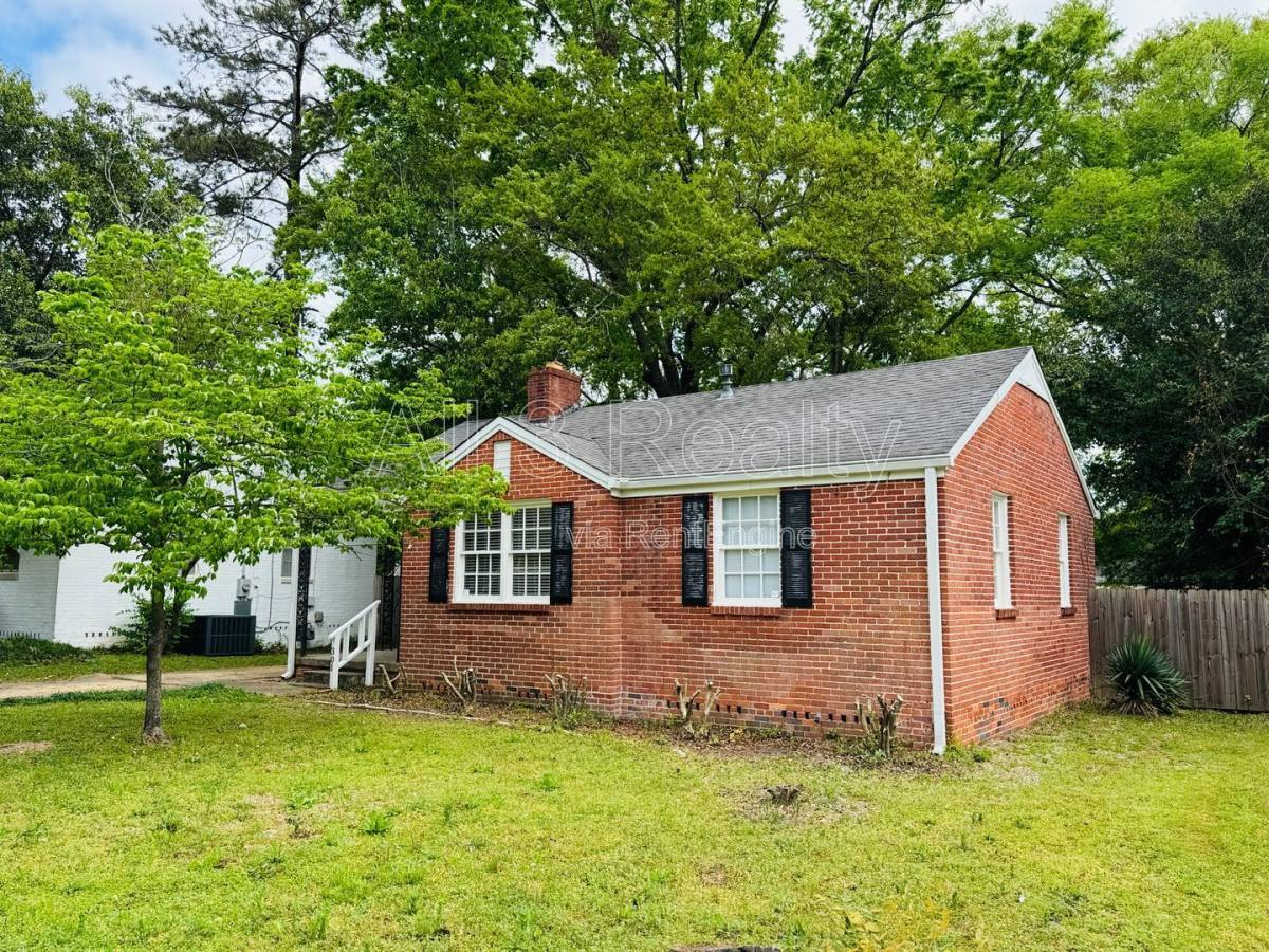 House for rent at 301 Bradley Dr, Montgomery, AL 36109