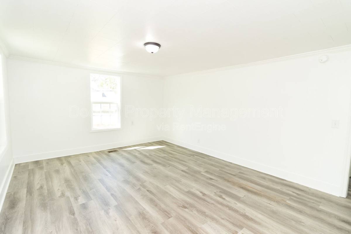 House for rent at 108 Suggs St, Rossville, GA 30741