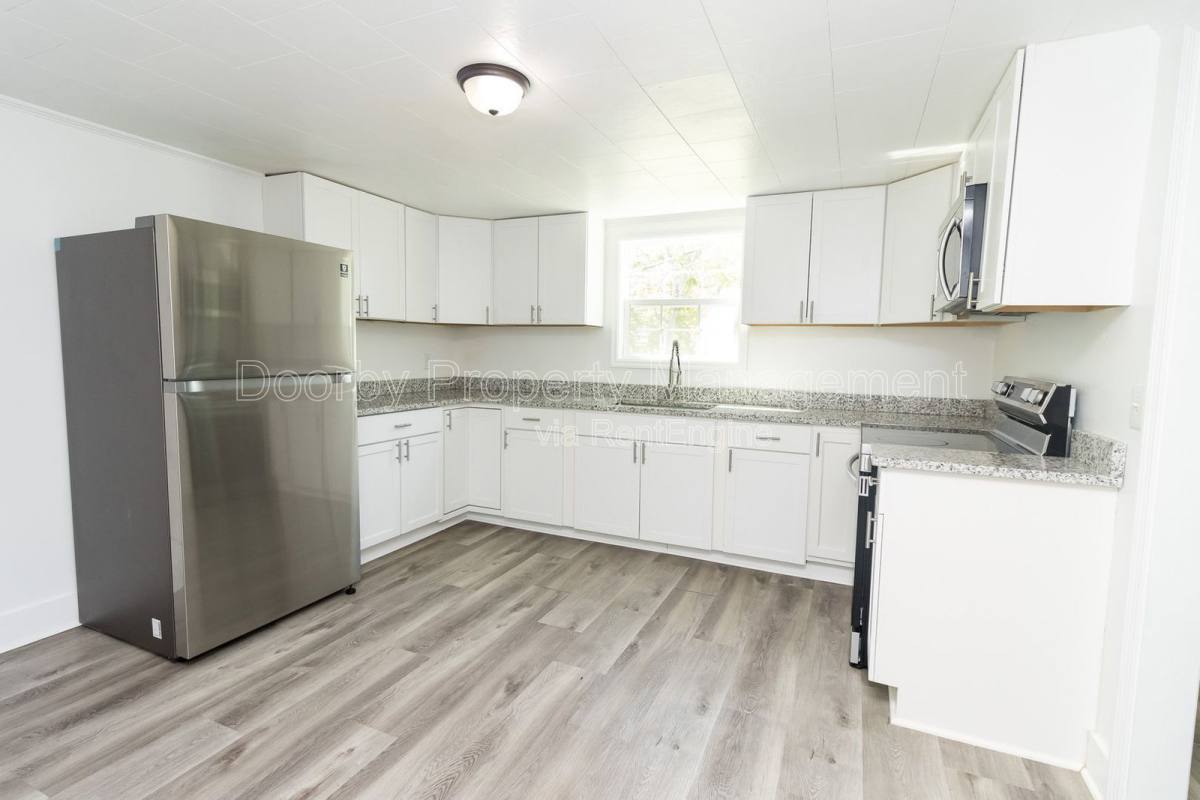 House for rent at 108 Suggs St, Rossville, GA 30741