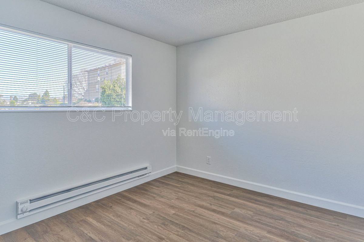 Apartment for rent at 290 Pennsylvania Dr #10, Watsonville, CA 95076