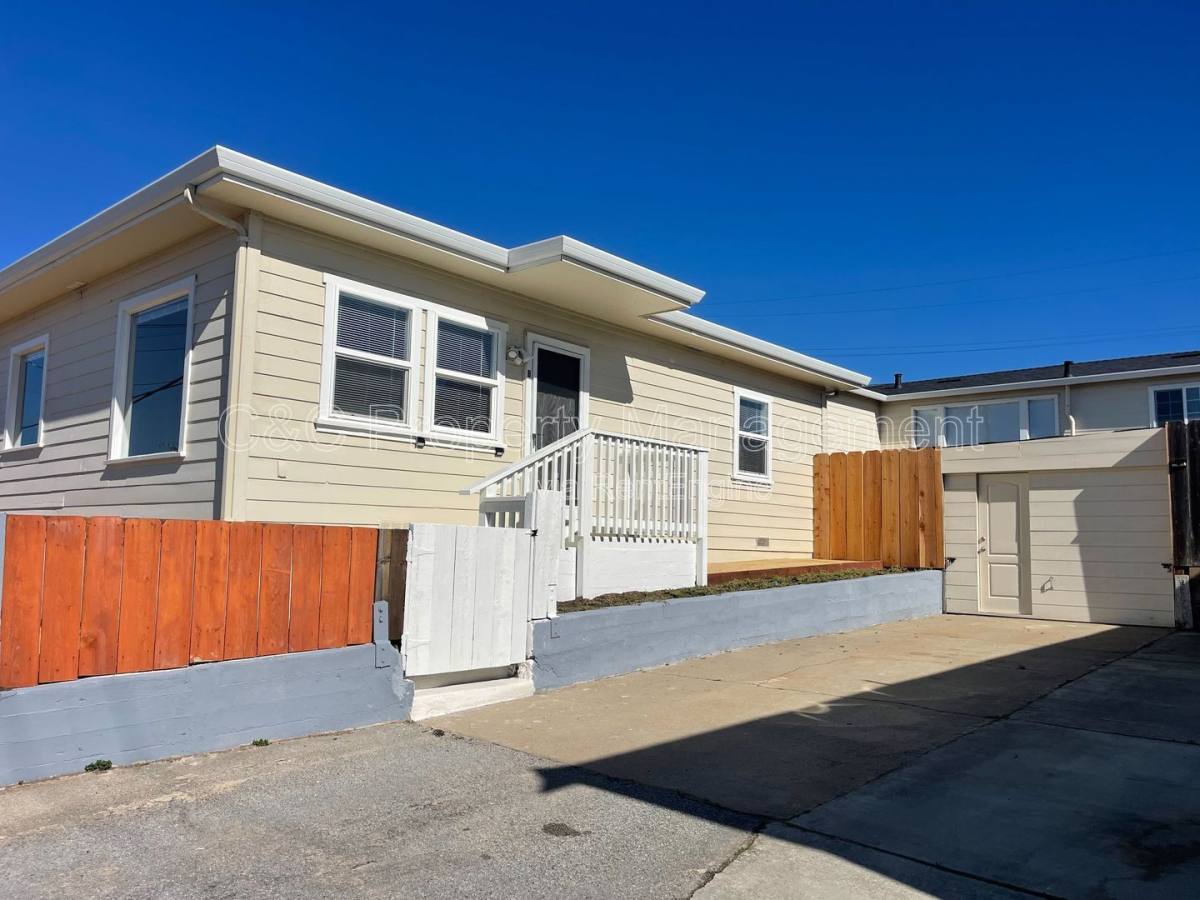 Apartment for rent at 1234 Circle Ave #B B, Seaside, CA 93955
