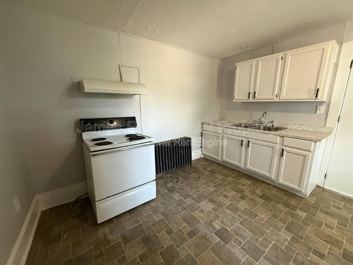 Apartment for rent at 2107 Park Ave #4, Lynchburg, VA 24501