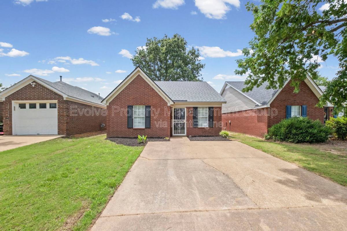 Apartment for rent at 7187 Gazebo Dr, Southaven, MS 38671