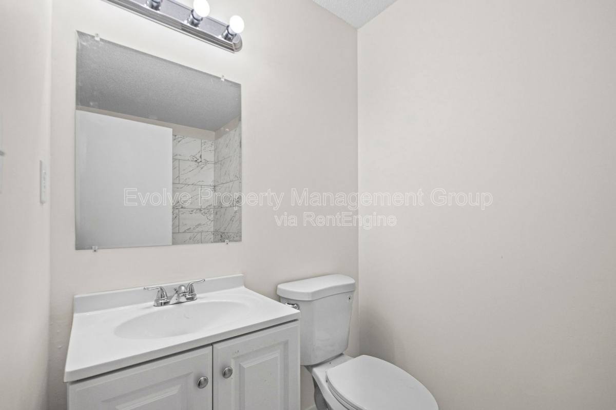 Apartment for rent at 7187 Gazebo Dr, Southaven, MS 38671