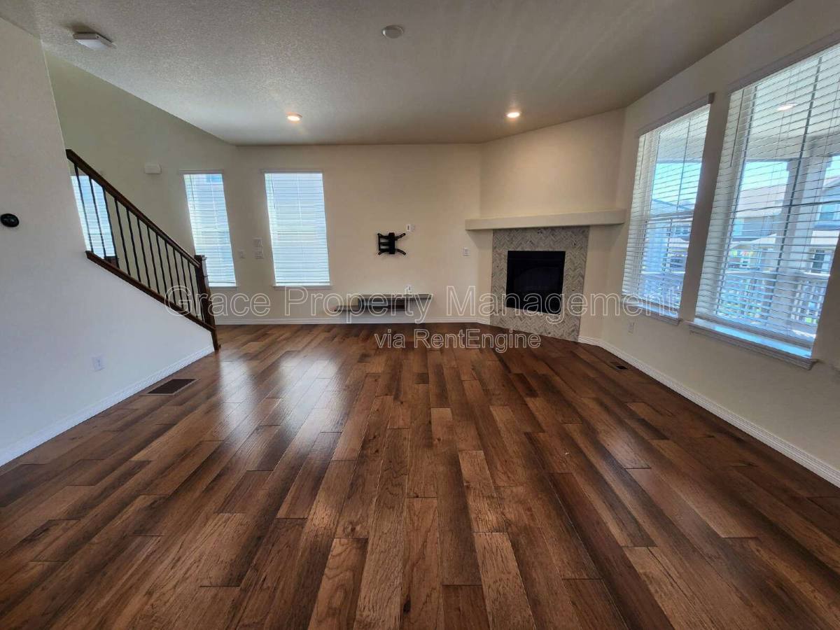 House for rent at 808 Byrd Dr, Erie, CO 80516