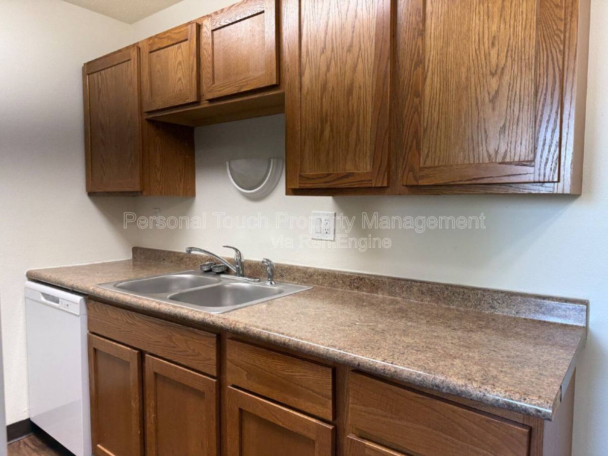 Apartment for rent at 1445 W Gateway Circle S #3, Fargo, ND 58103