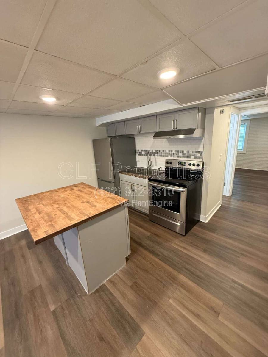 Apartment for rent at 1306 1 2 1st Ave #2, Nebraska City, NE 68410