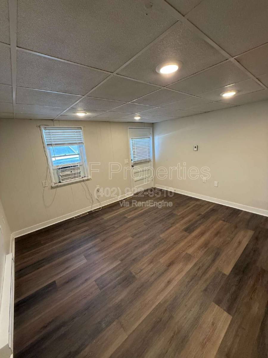 Apartment for rent at 1306 1 2 1st Ave #2, Nebraska City, NE 68410