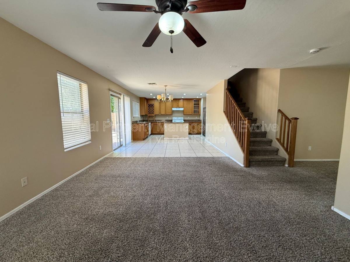 House for rent at 8145 W Palo Verde Ave, Peoria, AZ 85345