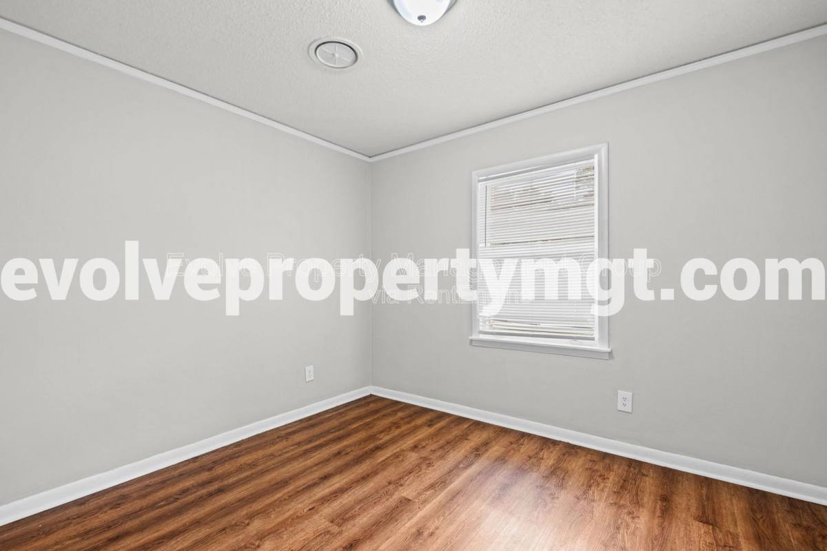 House for rent at 1716 Cornelia Lane, Memphis, TN 38117