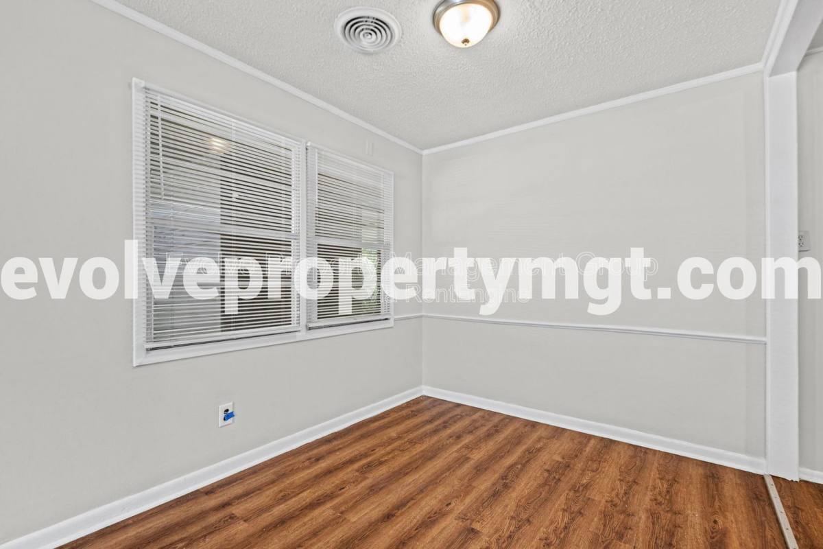House for rent at 1716 Cornelia Lane, Memphis, TN 38117