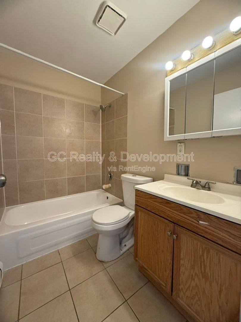 Condo for rent at 808 College Blvd #302, Addison, IL 60101