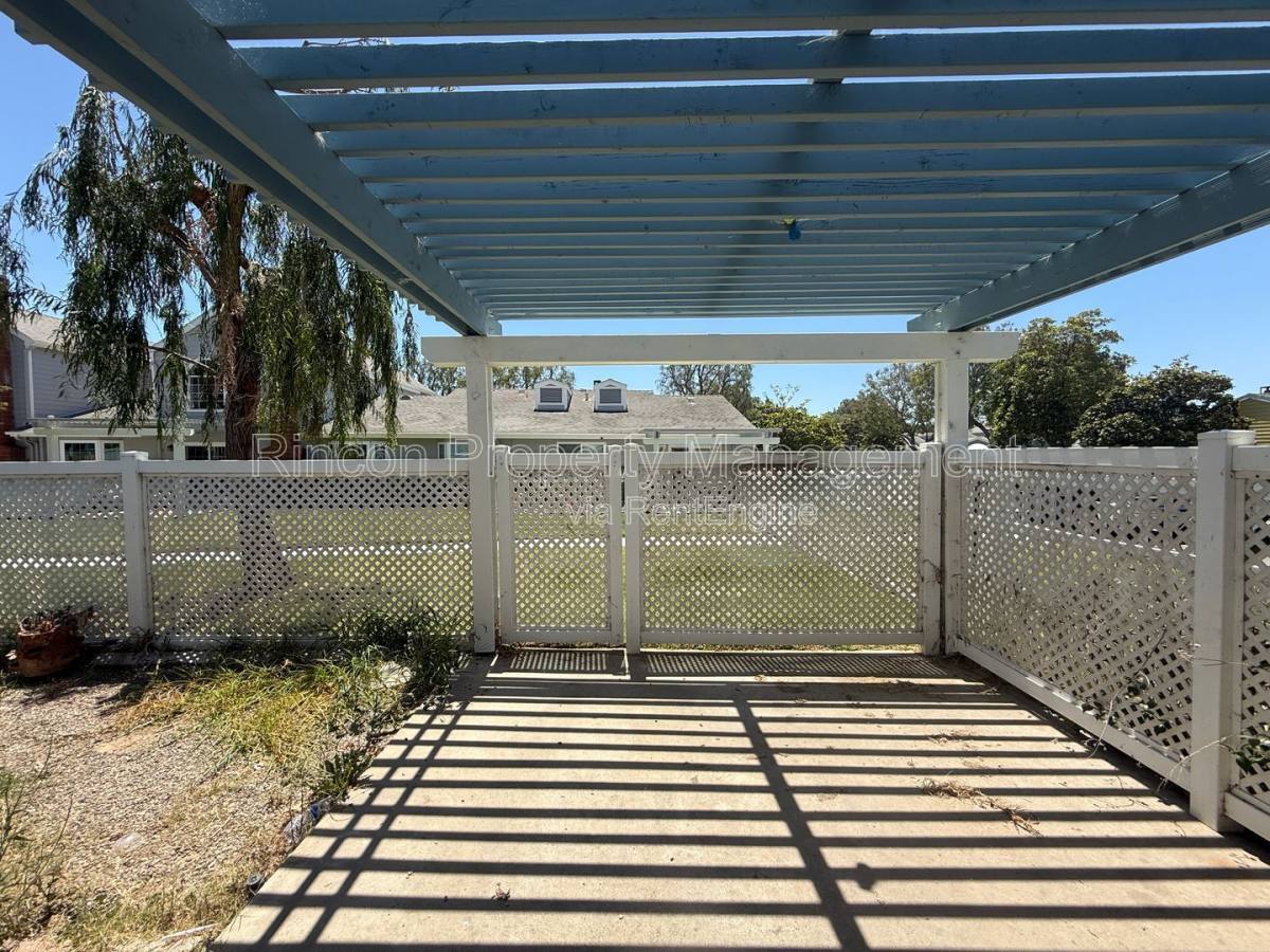 Townhouse for rent at 3440 Huerta Court, Camarillo, CA 93010