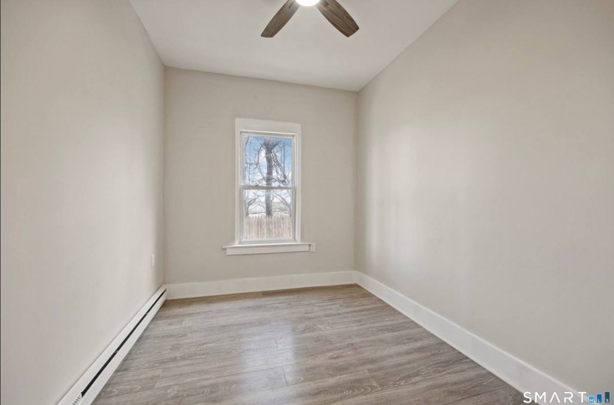 Apartment for rent at 465 Washington Ave #2, Waterbury, CT 06708